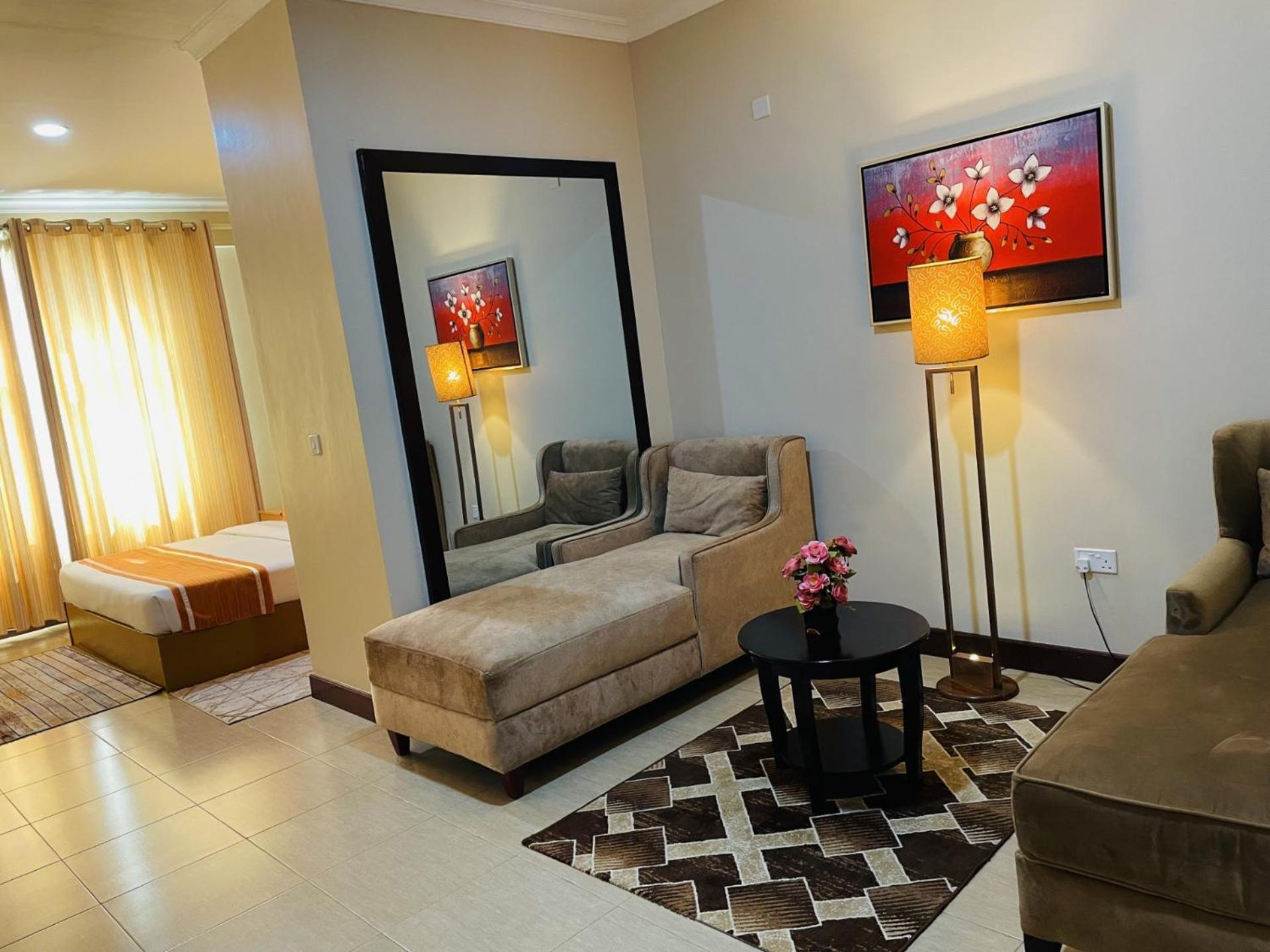Nashera Hotels دودوما المظهر الخارجي الصورة